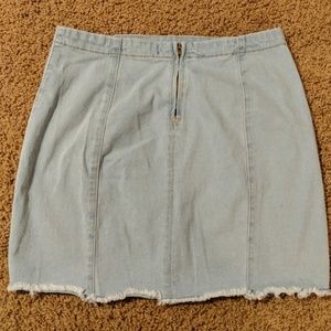 Forever 21 Skirts - Strechy Jean Mini Skirt Forever 21 Skirts - Strechy Jean Mini Skirt